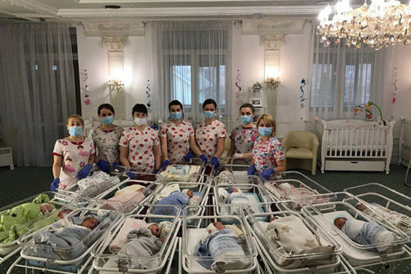 Bebés en el limbo en Ucrania: la pandemia pone en cuarentena el negocio de los vientres de alquiler